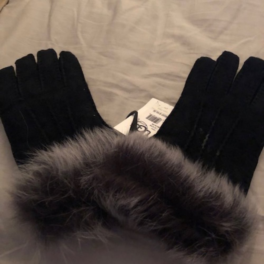 UGG black suede gloves with fur
